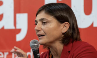 ATTACCO AL CAPO DELLO STATO. MELONI TACE
