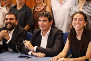 IN INGHILTERRA GLI ULTRA RICCHI HANNO CHIESTO PIU’ TASSE