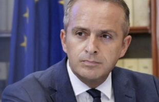ATTENTATO RANUCCI: LA RAI LO ALLONTANA, LA POLITICA VUOLE RIDURGLI LA SCORTA