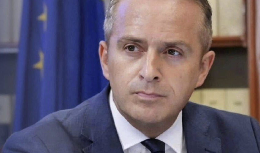 ATTENTATO RANUCCI: LA RAI LO ALLONTANA, LA POLITICA VUOLE RIDURGLI LA SCORTA