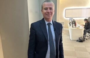 CHE FANNO I FRATELLI D’ITALIA AD AGOSTO? PROPAGANDA!
