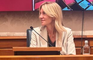 I SIMBOLI NAZISTI E I RIGURGITI NAZISTI VANNO CONDANNATI