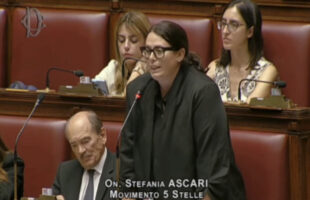 SERVONO INVESTIMENTI NEGLI UFFICI IMMIGRAZIONE