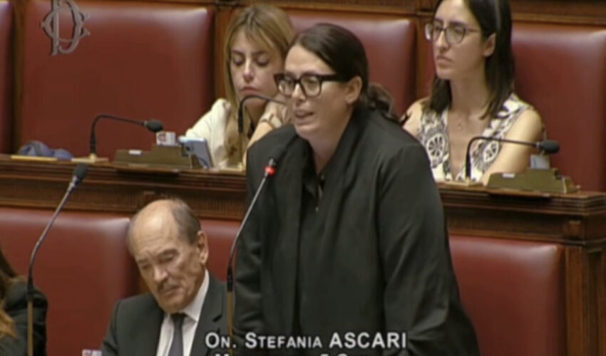 SERVONO INVESTIMENTI NEGLI UFFICI IMMIGRAZIONE