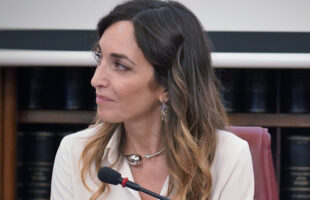 UN PAESE CHE TAGLIA LA RICERCA E’ UN PAESE CHE NON GUARDA AL FUTURO