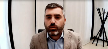 Non conosce l’italiano, sindaco leghista nega la cittadinanza