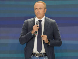 M5S: Delmastro non si vergogna a parlare di dignità istituzionale?