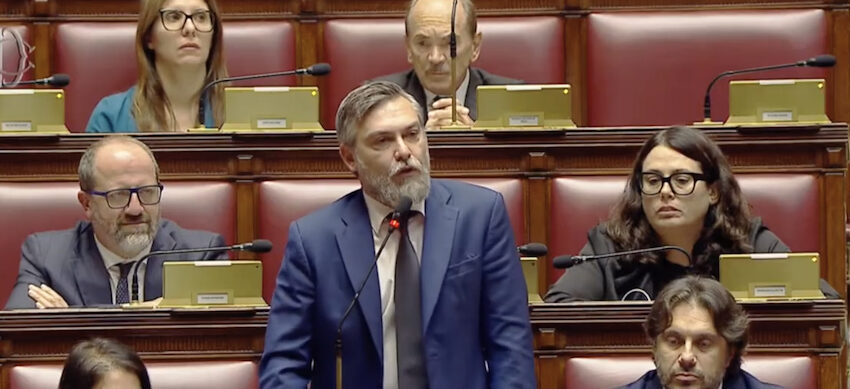 Bisogna difendere la gente perbene. “Delmastro e Caroccia sono persone perbene”?