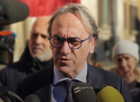 Eni incassa miliardi, gli italiani pagano il conto