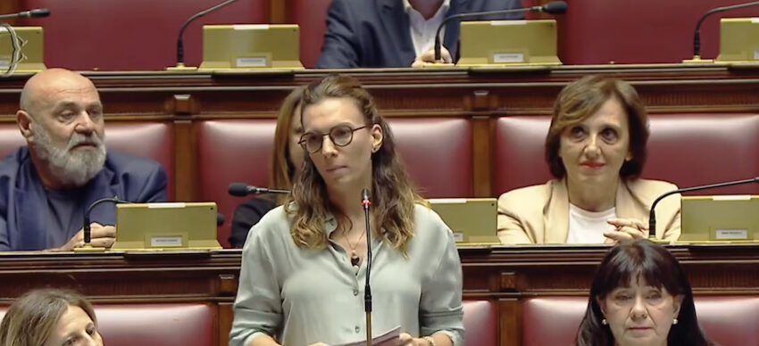 Il governo Meloni decide a secondo di come la pensa Washington, Tel Aviv, Berlino e Bruxelles