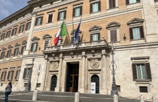 L’Italia entra nella terza repubblica. Approvata la nuova legge elettorale