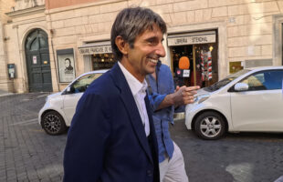 Siamo stati così bravi che i francesi vengono a fare benzina da noi