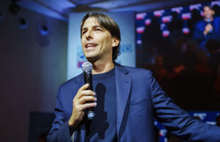 Vincenzi’, tu sei la cintura nera del paraculismo politico italiano
